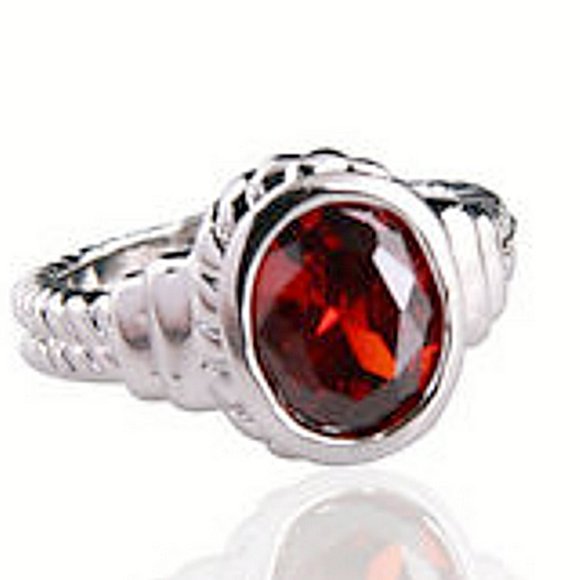 Garnet Cable Cocktail Ring Size 8 Simulated Red Cubic Zirconia Silver Plated - Picture 5 of 6